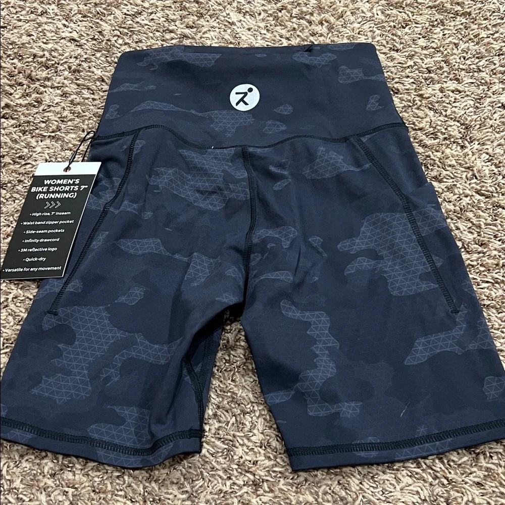 NWT camo print 7" bike shorts sz Small - Picture 3 of 3